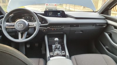 mazda04.jpg