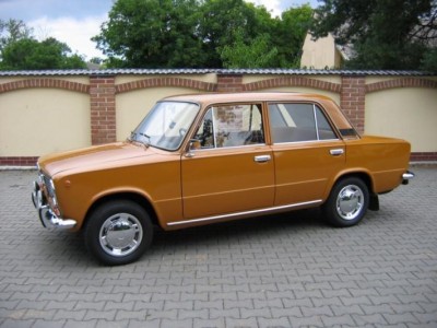 Lada2101_ORANGE.jpg