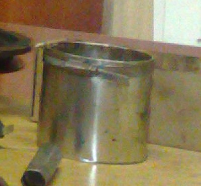 nasel jsem na jedny fotce. je to ve spatny kvalite, musel jsem to zvetsovat