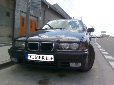 Black E36 Sedan.jpg