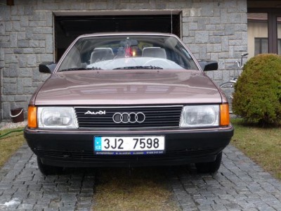 Audi 2.jpg