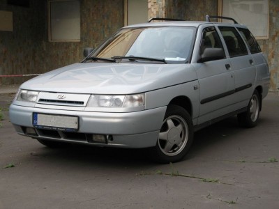 lada2111_02.jpg