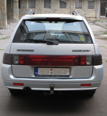 lada2111_05.jpg