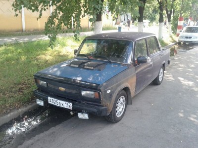 06.jpg (110.38 KiB) Zobrazeno 2467 x Jak by Lady vypadaly, kdyby první model nebyl v licenci Fiatu, ale Chevroletu? :D<br /><br />A to sání na kapotě musí přidávat tak 10-20 koní!