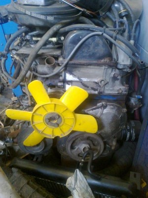 lada niva motor 001.jpg