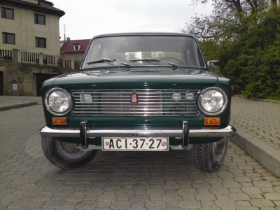 Jinak, ja tam ten znak 2101 mel puvodne taky. Jenze novej uz neprodaval.