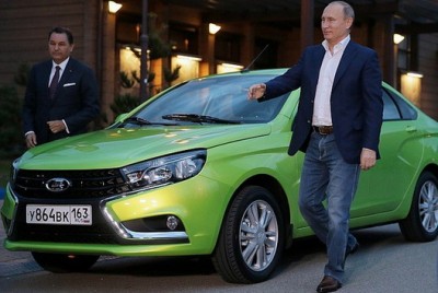 putin-lada-vesta.jpg