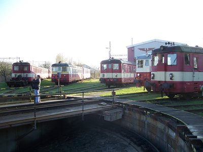 831.130 + 217 + 134, 831.187 + 212, 831.167, 830.209, 831.168, depo Klatovy 17.4.2010 – kopie.JPG