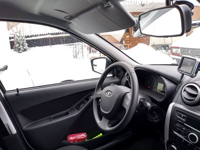 Granta-Forum3.jpg (87.42 KiB) Zobrazeno 1240 x A ideme to rozobrať