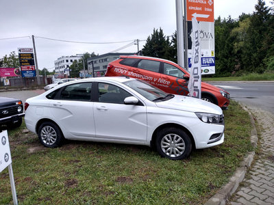 Lada-Vesta-Maj2.jpg