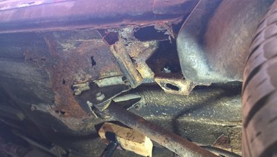 Screen Shot 2020-09-23 at 08.27.13.jpg (124.76 KiB) Zobrazeno 2635 x levý zadní roh