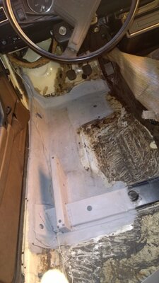 WP_20210730_17_20_49_Pro copy.jpg (82.47 KiB) Zobrazeno 2419 x zatřená část podlahy