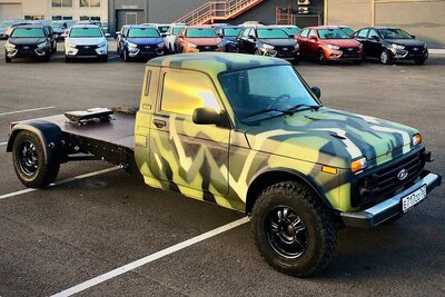 Lada_Niva_tahac_2021_prvni_sada_05.jpg (158.18 KiB) Zobrazeno 2962 x Tie Vesty sú pekné cukríky :D