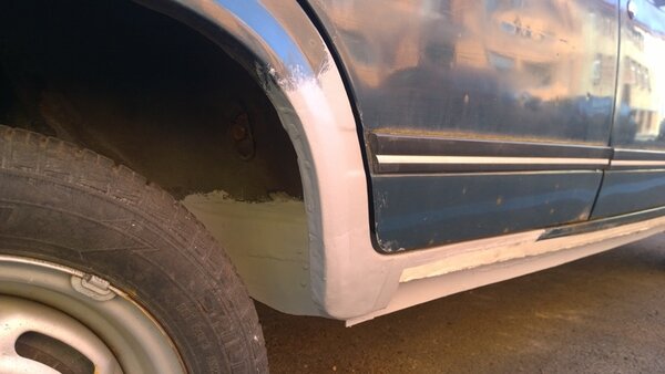 WP_20220614_16_51_37_Pro.jpg (76.41 KiB) Zobrazeno 3579 x Ještě jedna fotka, kde už je vidět opravená část výztuhy.